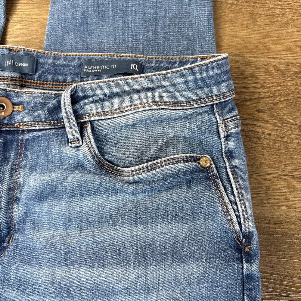 J. Jill Woemn’s Authentic Fit Slim Ankle Jeans, size 10 Petite - Picture 7 of 12